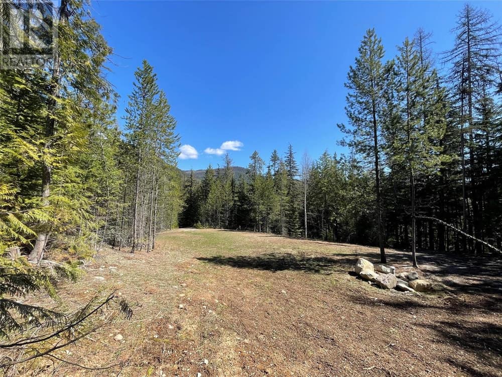 Lot A Vincent Road, Wynndel
