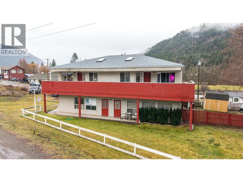 5683 97 Highway, Falkland
