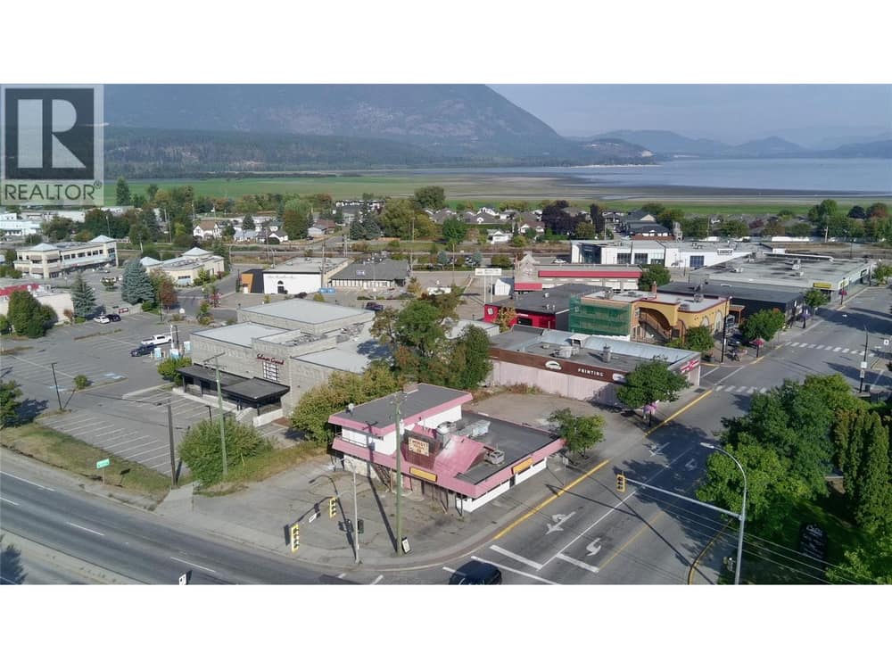21 & 61 Shuswap Street NW, Salmon Arm