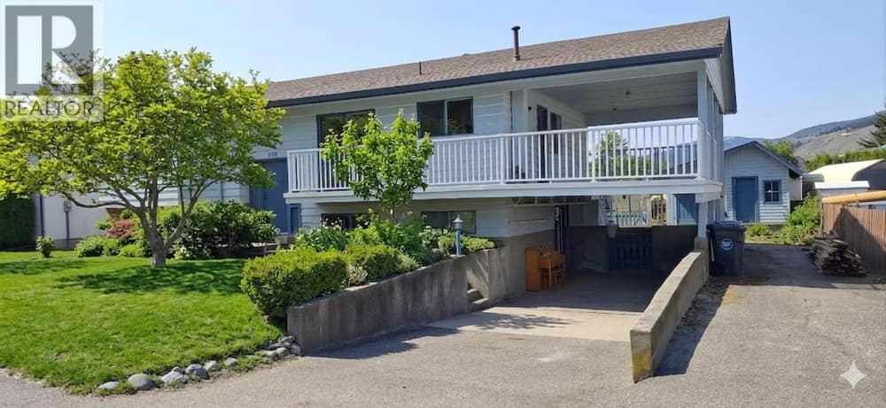 338 Beach Drive, Chase