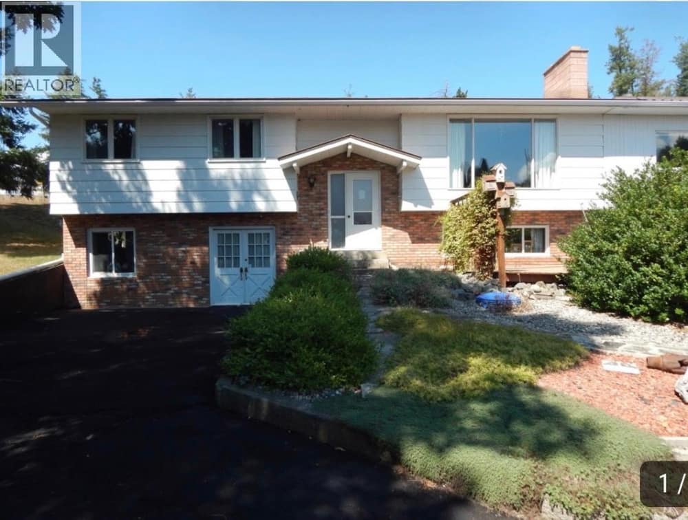 1530 21 Highway, Creston