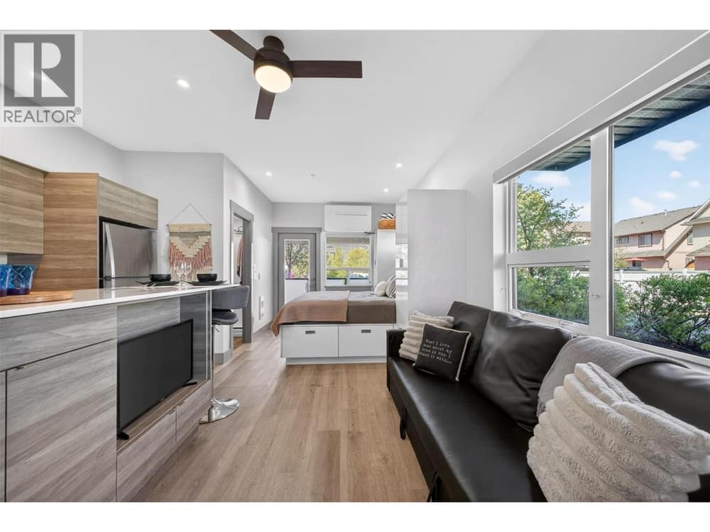 bright, spacious studio with everything you need