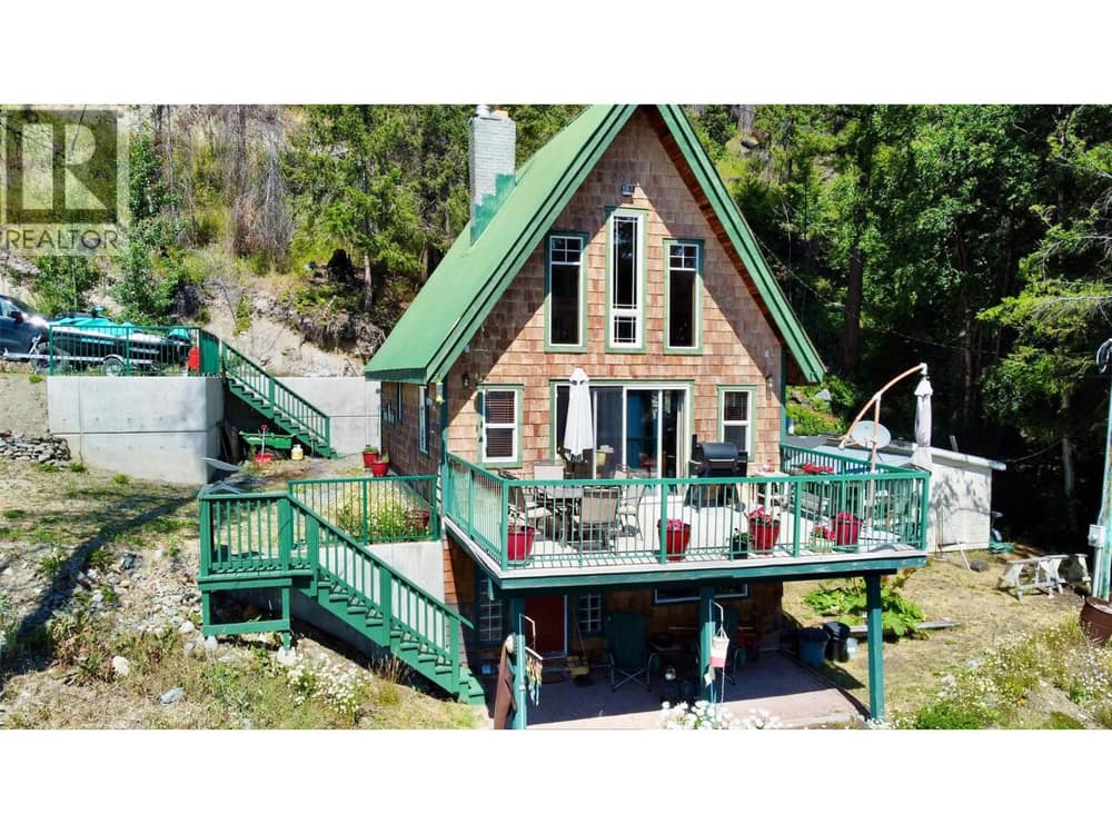 9348 Gun Lake Road W, Gold Bridge