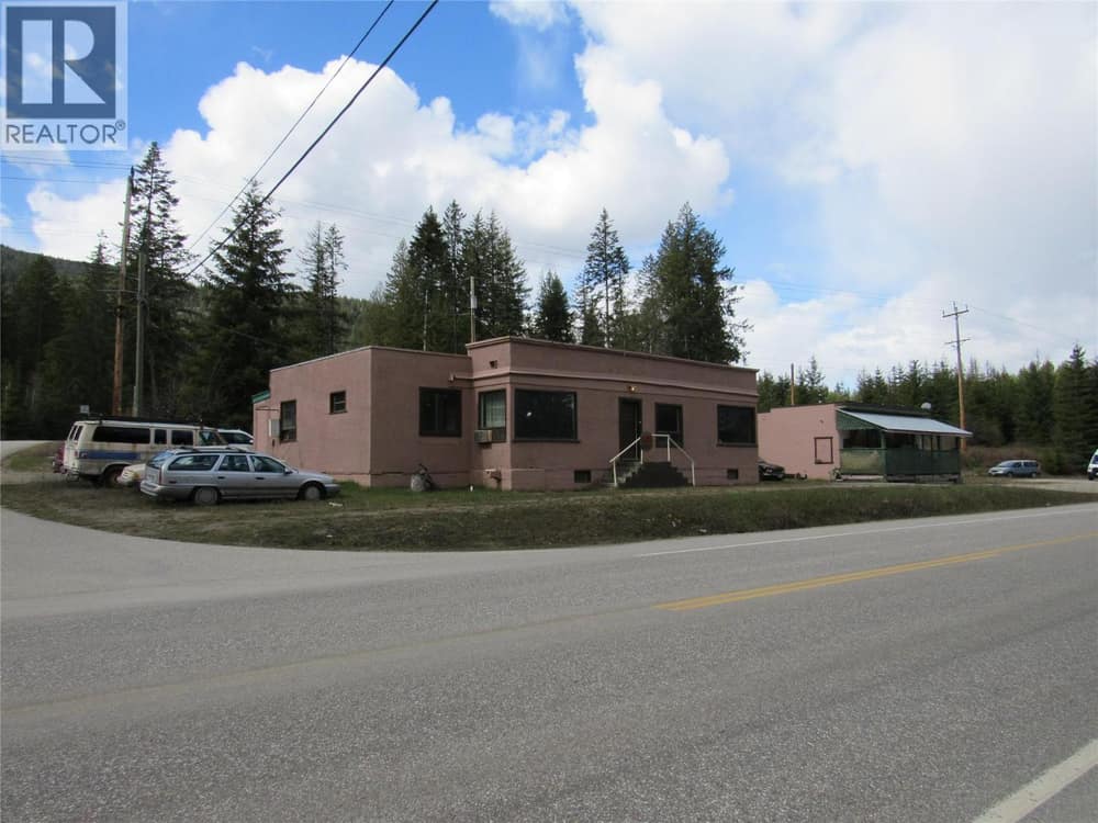 2565 3A Highway, Castlegar
