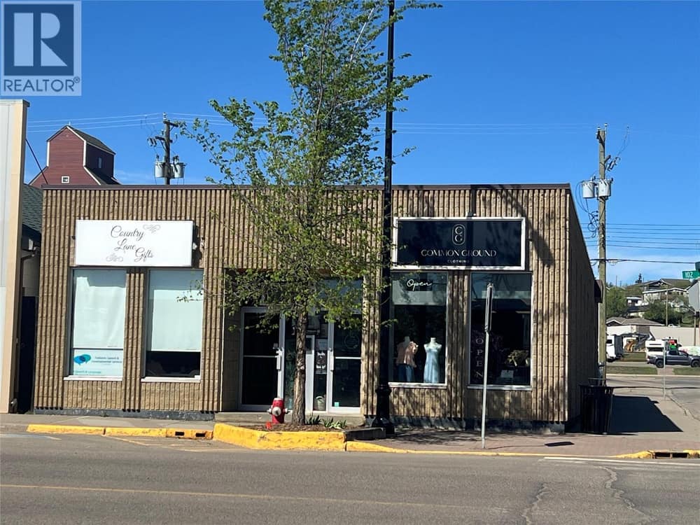 900 102 Avenue, Dawson Creek