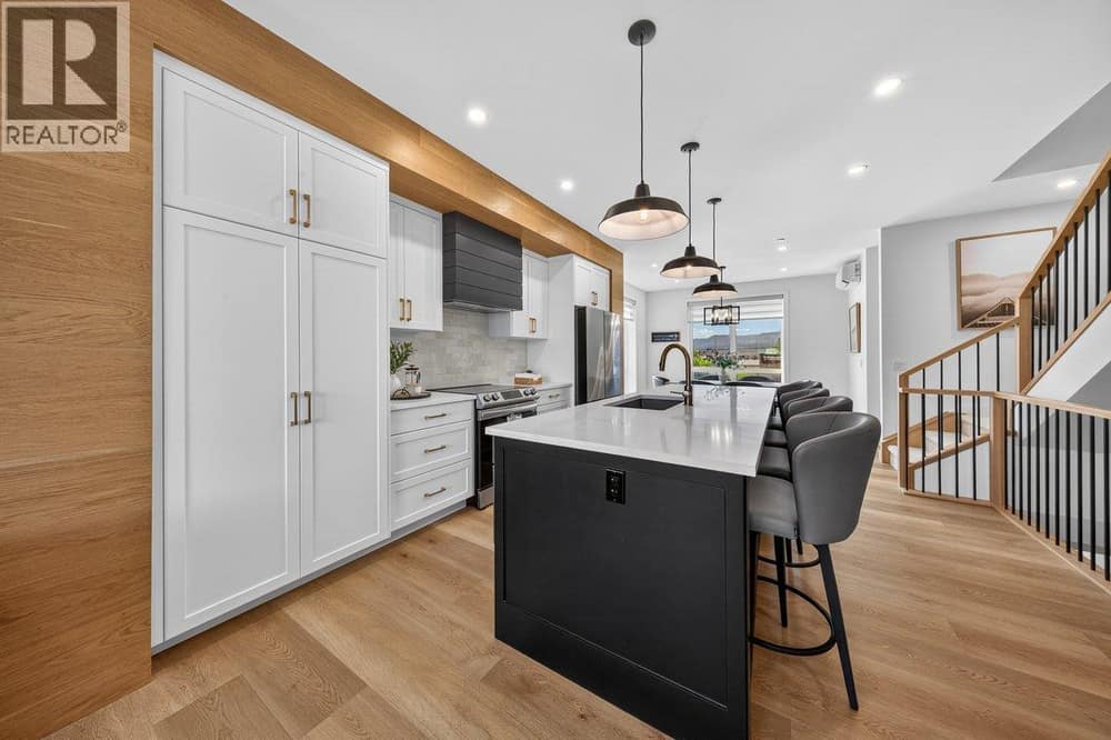 510 14TH Street Unit# 401, Invermere