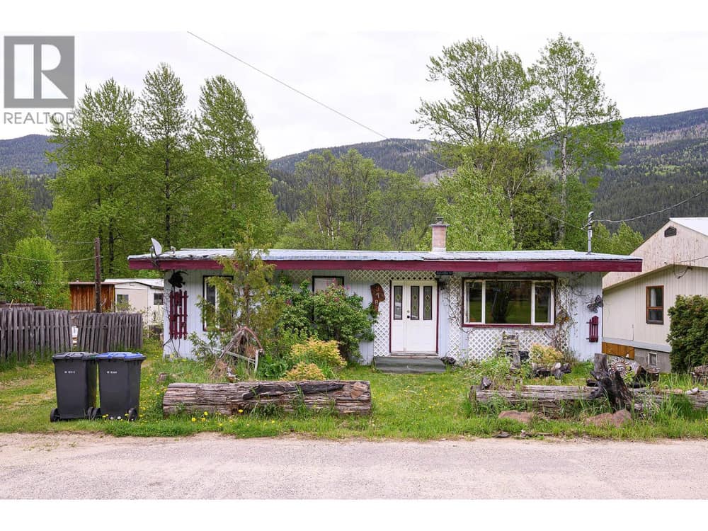3782 River Drive, Blue River