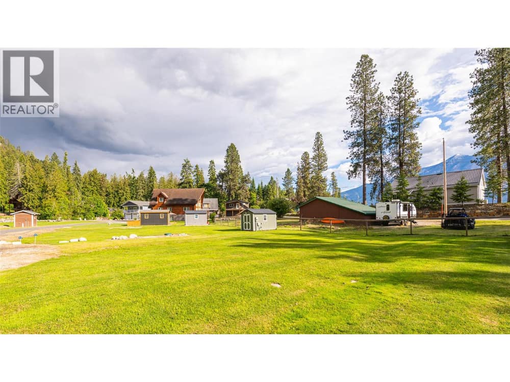 280 Laguna Crescent, Twin Bays