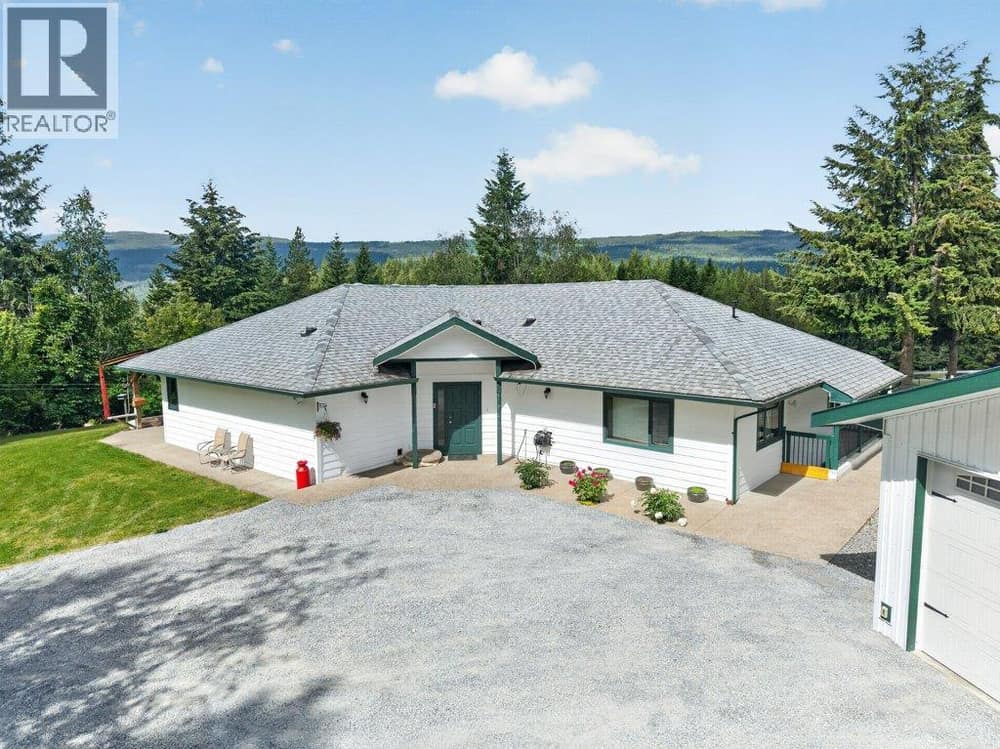 1140 Diamond Rock Road, Enderby