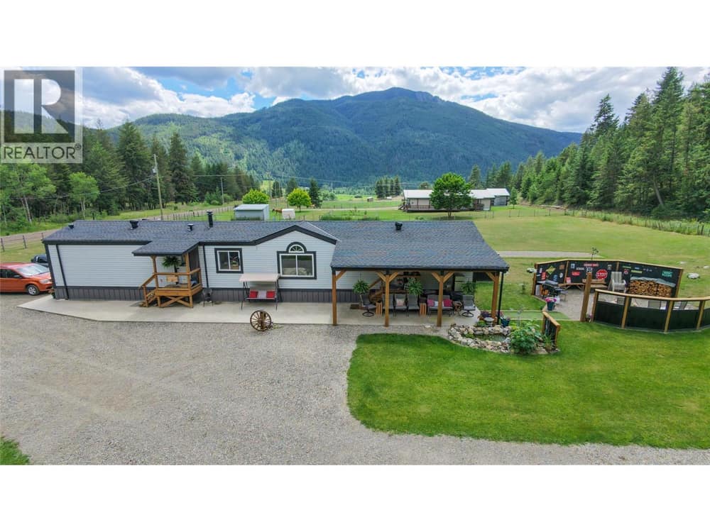 2884 Wetaskiwin Road, Falkland