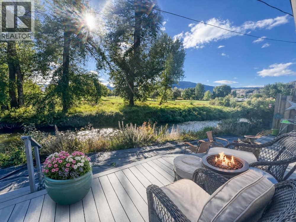 1401 NICOLA Avenue Unit# 18, Merritt