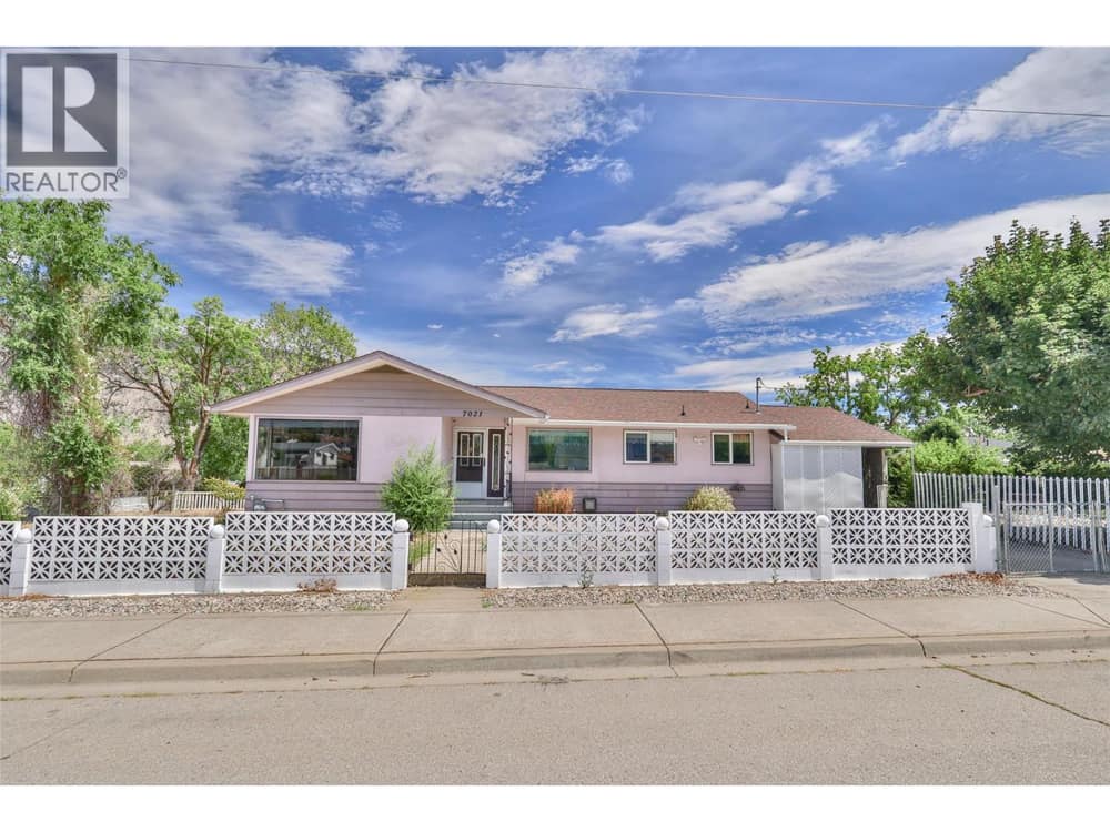 7021 87th Street, Osoyoos