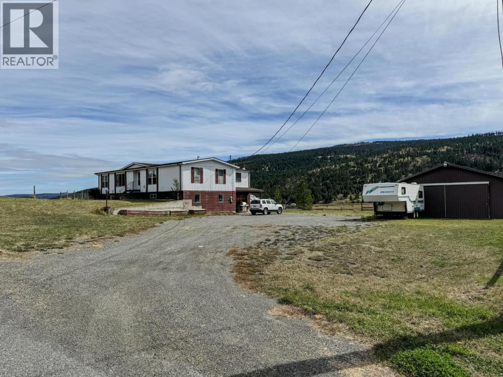 7520 WEST SUBDIVISION Road, Clinton