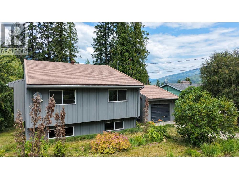 1010 GILKER Street, Nelson