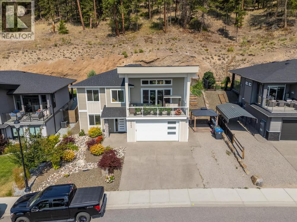 2562 Crown Crest Drive, West Kelowna