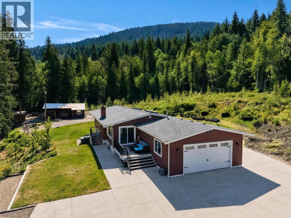 450 20 Avenue SW, Salmon Arm