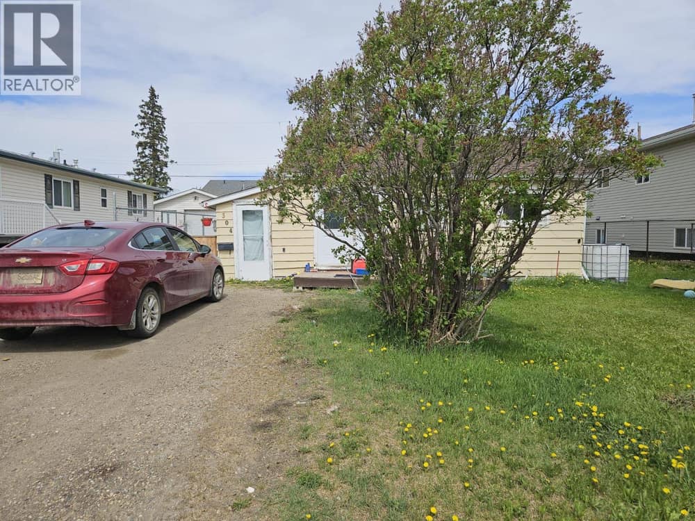 304 100 Avenue, Dawson Creek
