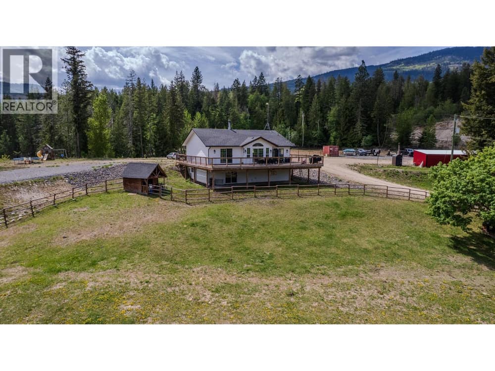 2086 Yankee Flats Road, Salmon Arm