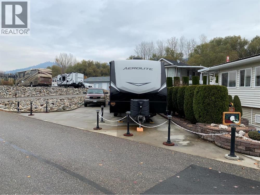 Room for 2 vehicles beside your trailer