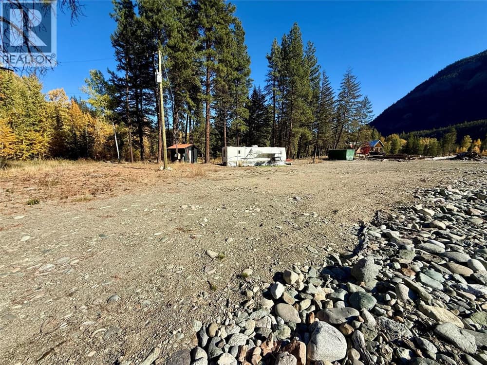377 Tulameen River Road, Tulameen