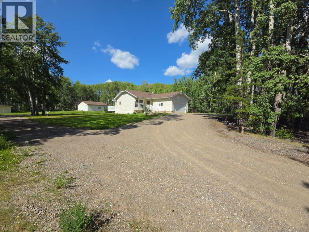 6708 Currier Road, Chetwynd