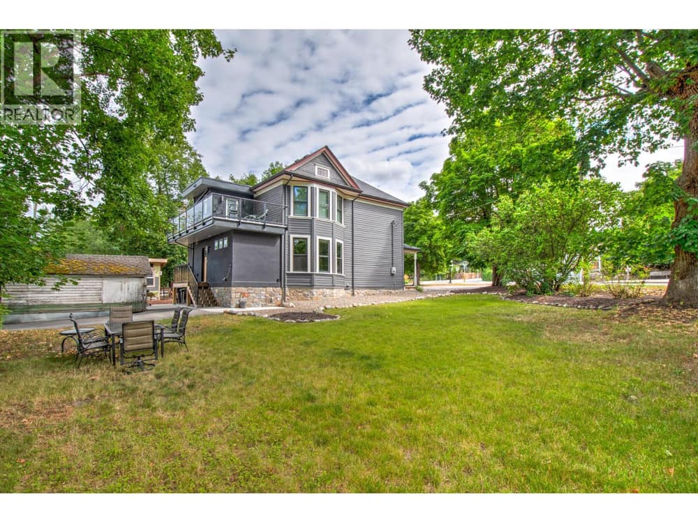 3102 Pleasant Valley Road, Vernon