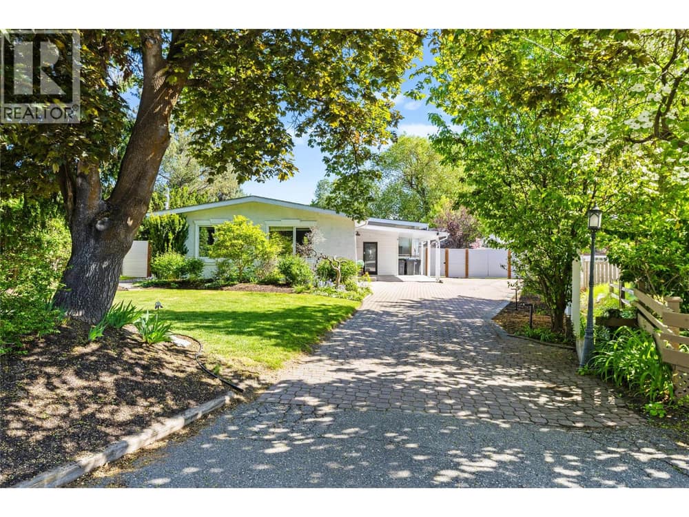 Welcome to 624 Armour Crescent!