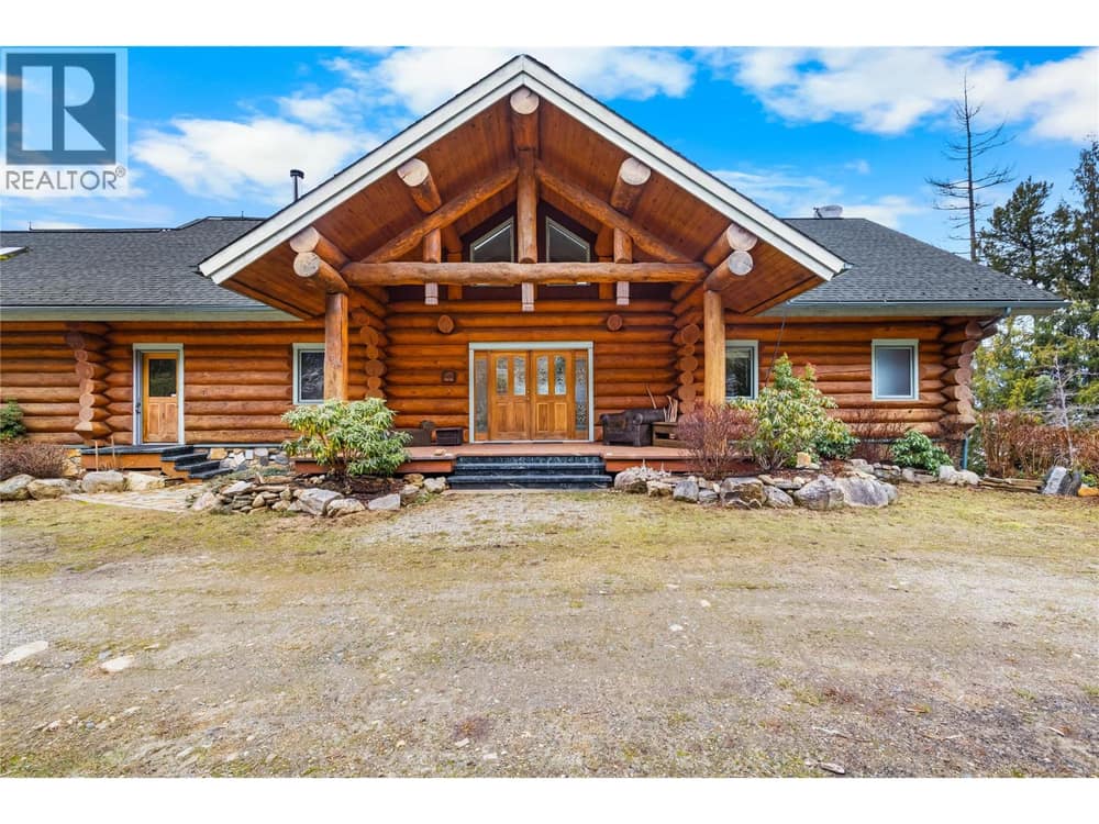 129 Boulder Beach Road, Kootenay Bay