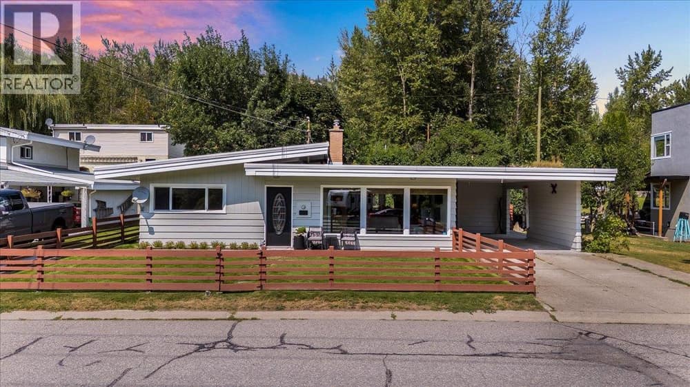 469 FORREST Drive, Trail