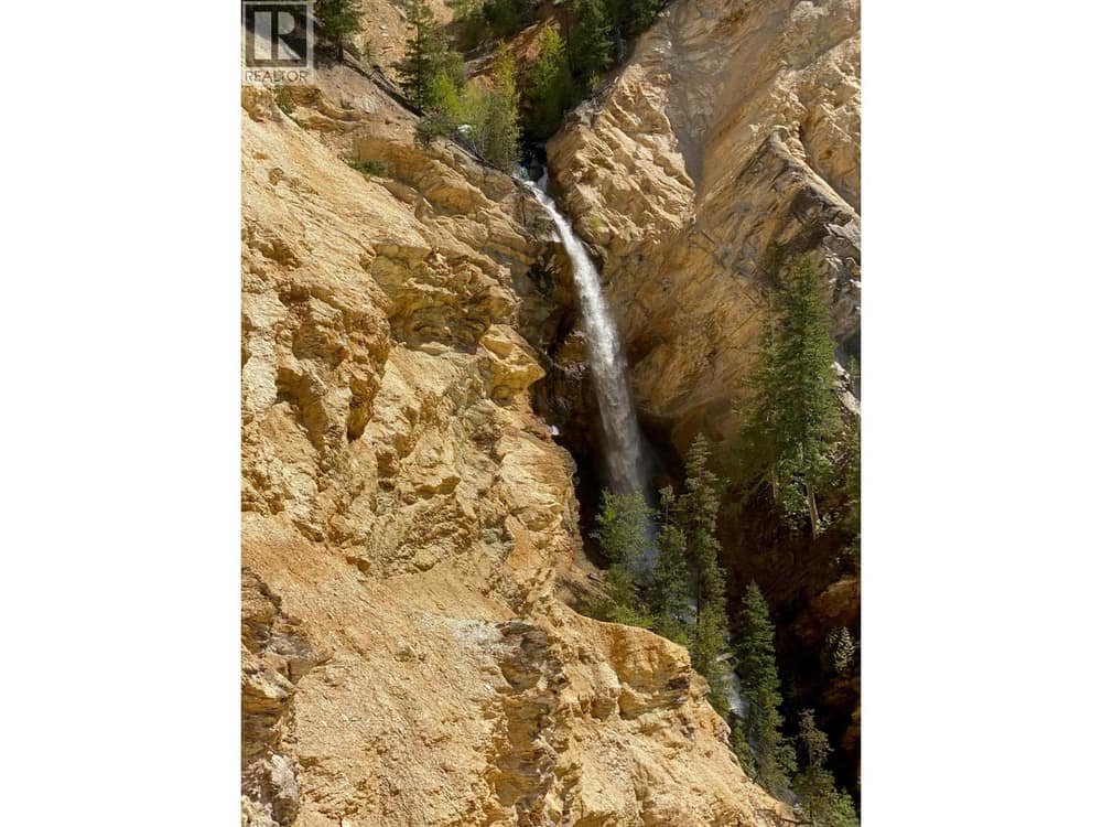 Waterfall on DL827