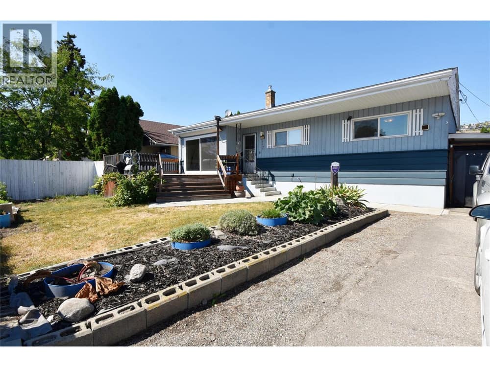 Welcome to 4209 27 Ave