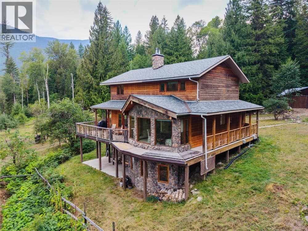 3360 Little Slocan South Road, Passmore