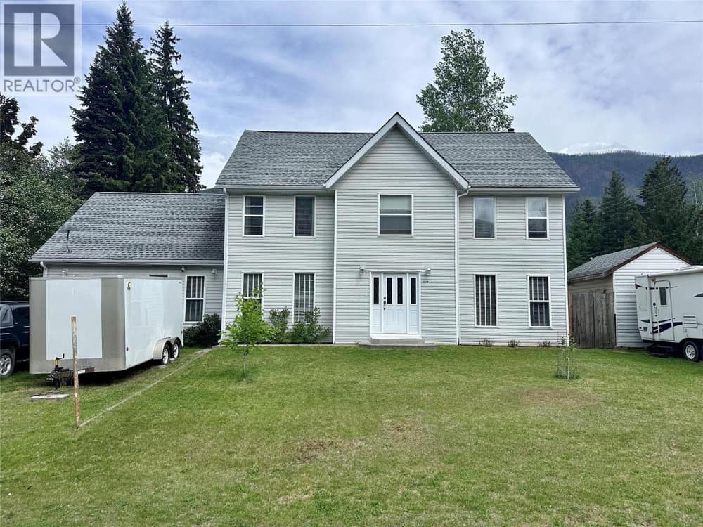 1118 Harold Street, Slocan