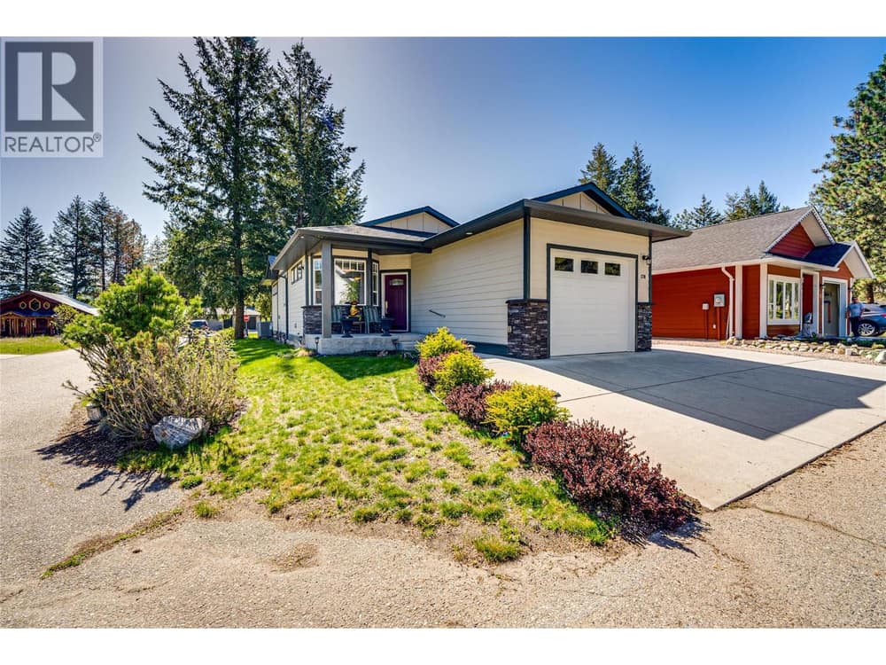 Welcome to 270 Grouse Avenue in Parker Cove