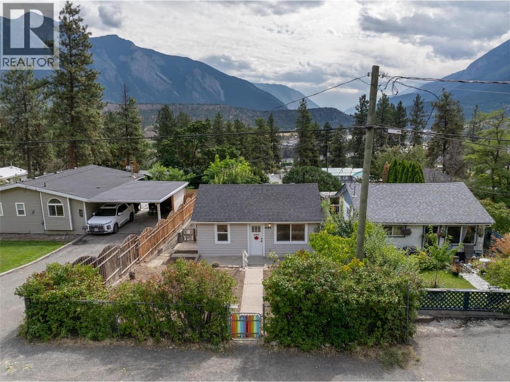 444 Victoria Street, Lillooet