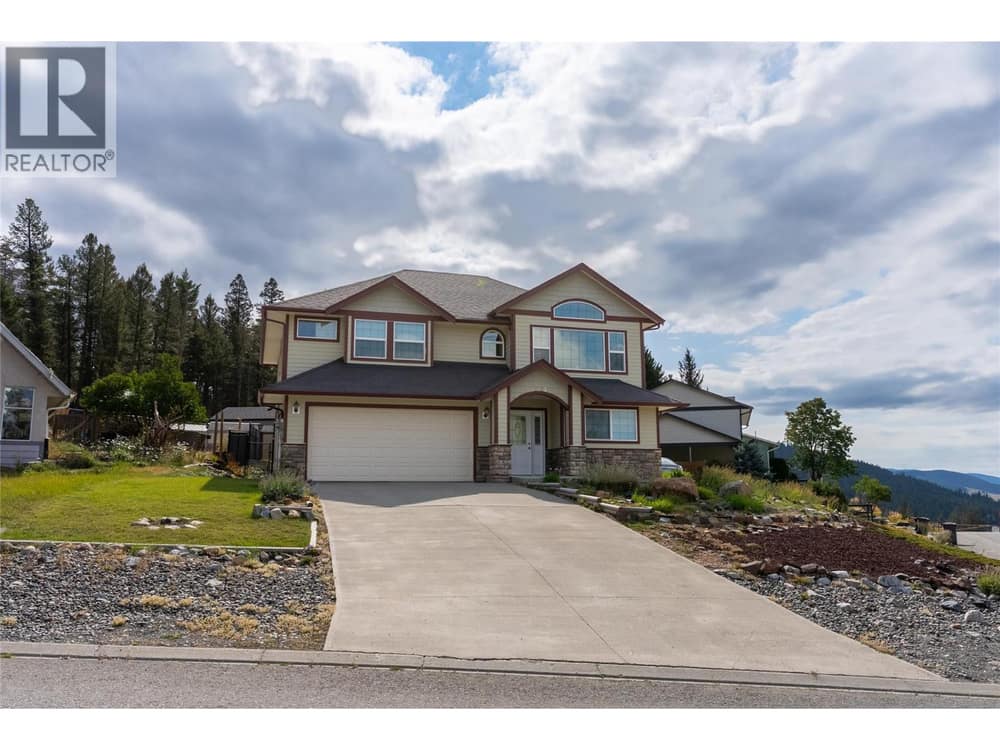 332 Linden Road, Logan Lake