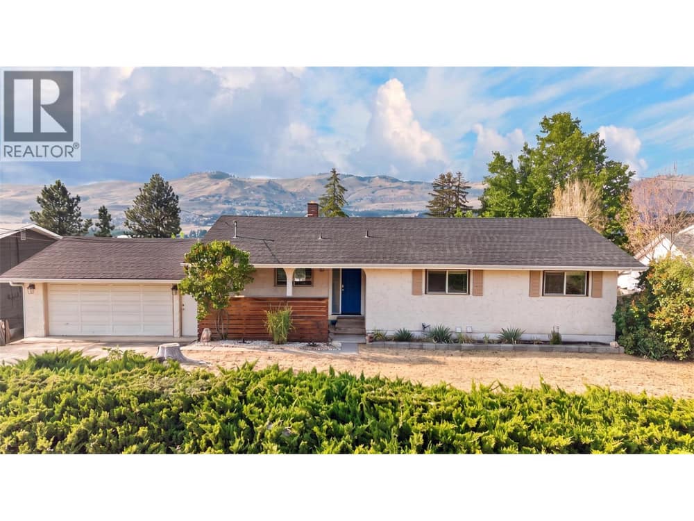6531 Longacre Dr - 5 beds, 2 bath home in Okanagan Landing Vernon BC