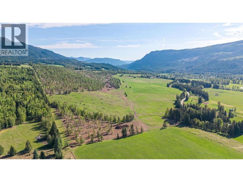 2465 Mabel lake Road, Lumby