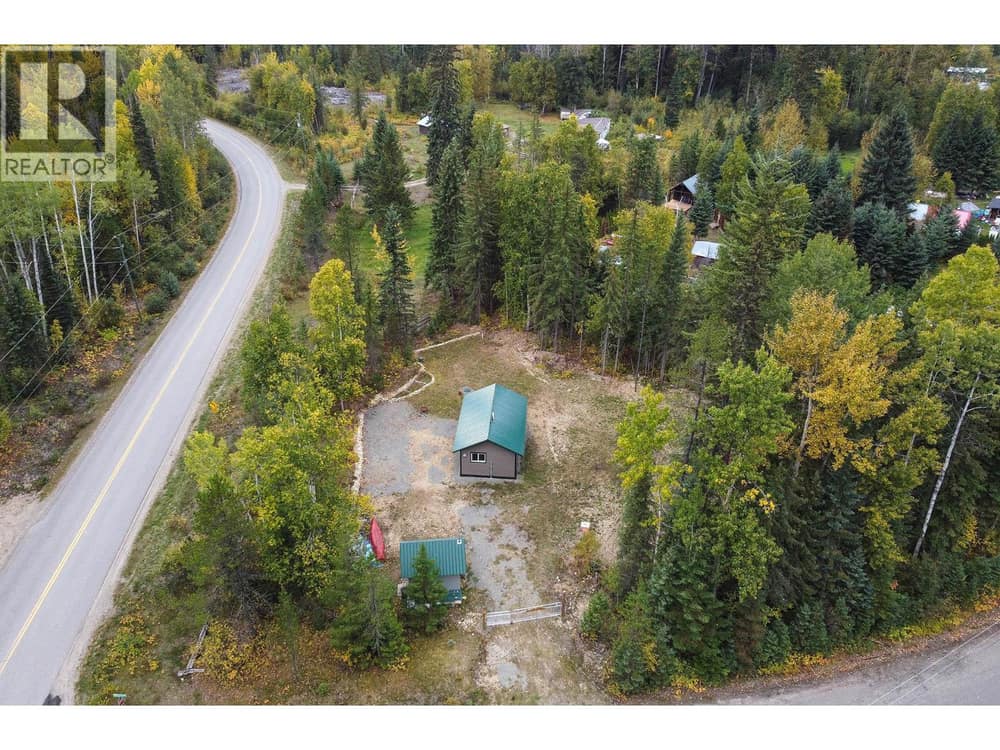 644 GROUSE CREEK Road, Clearwater