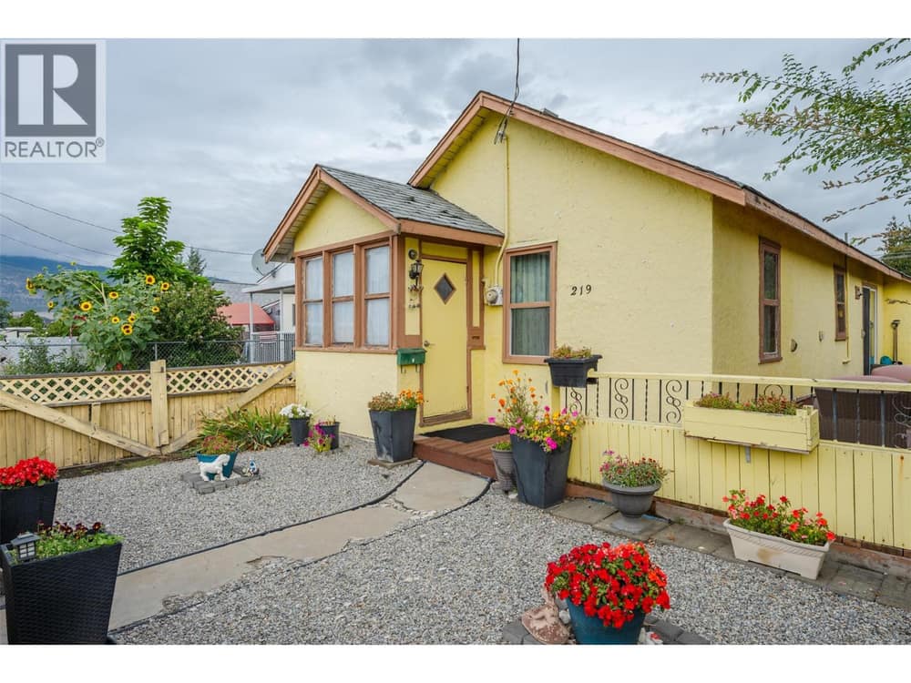 219 Hastings Avenue, Penticton