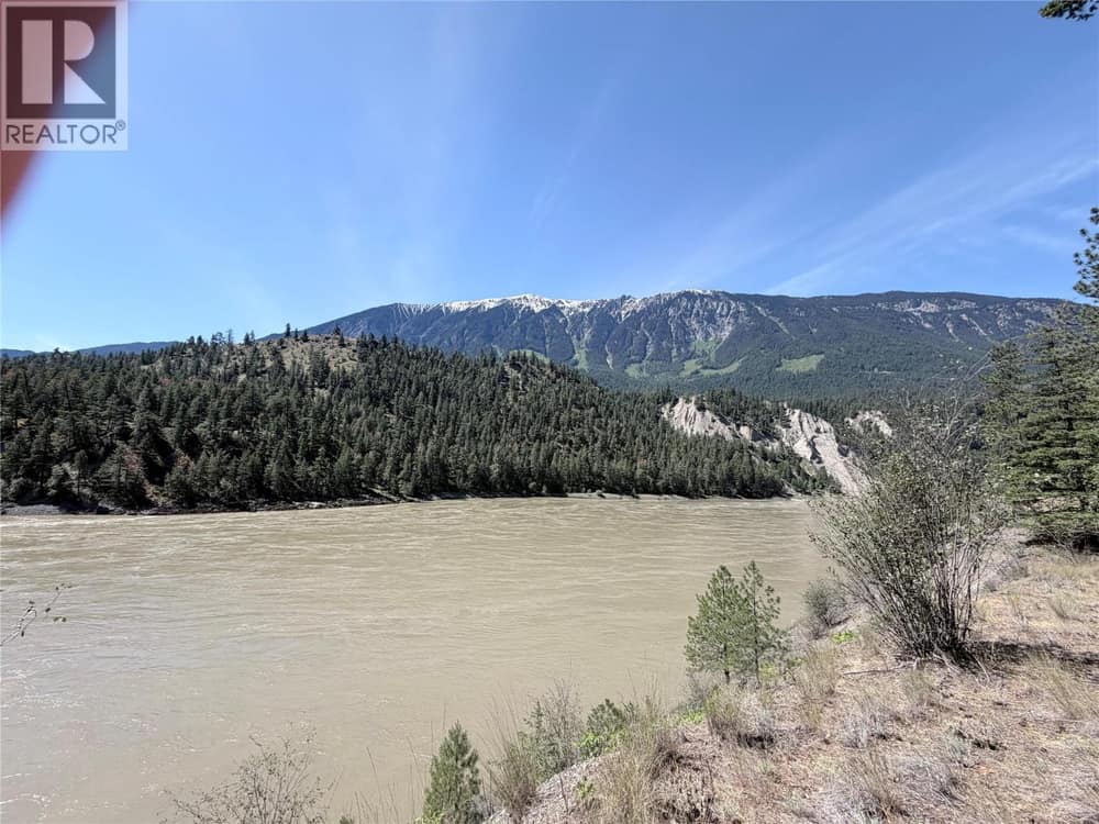 5667 Highway 12 Highway, Lillooet