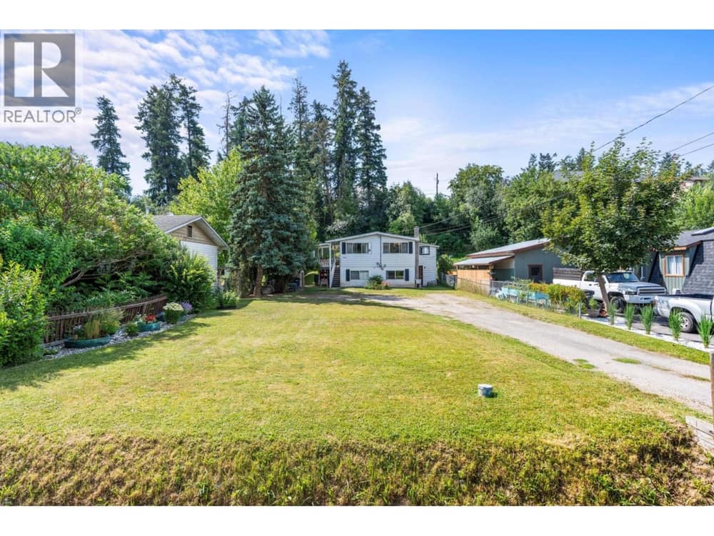 3475 Jackson Avenue, Armstrong
