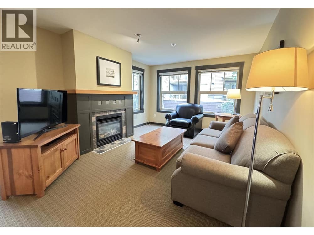 2064 Summit Drive Unit# 211, Panorama