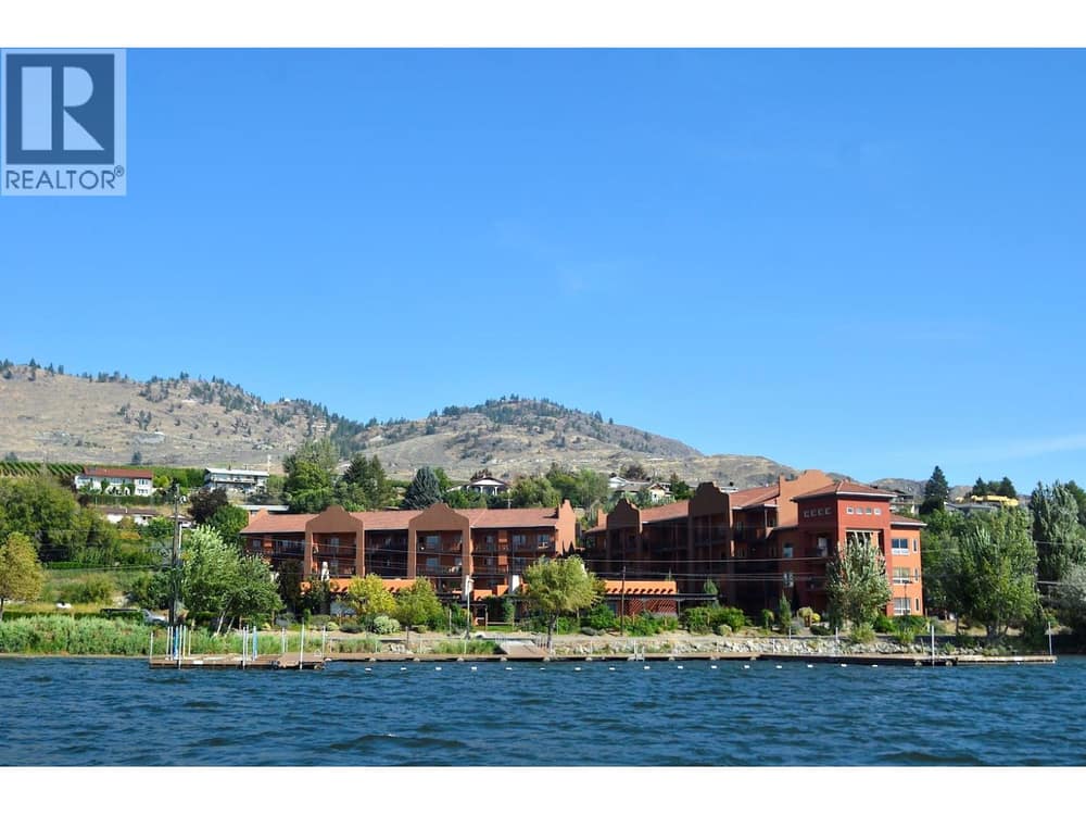 Welcome to Lakeshore Villas