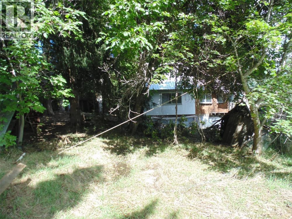 6306 Slocan River Road, Appledale