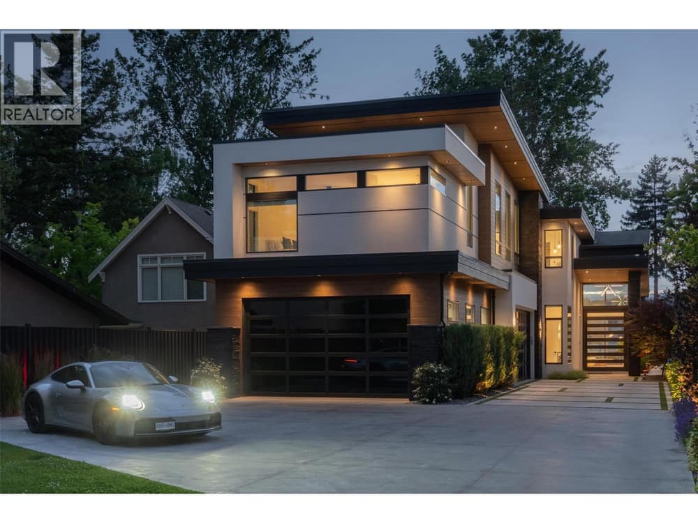 2764 Abbott Street, Kelowna
