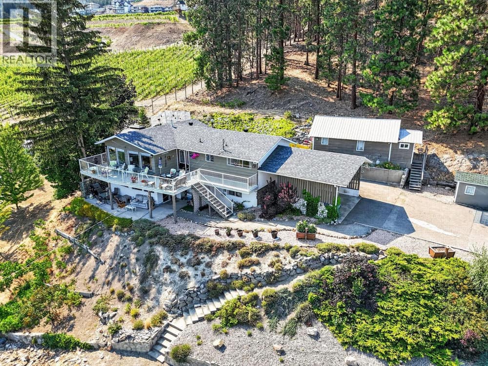 5868 MacGREGOR Road, Peachland