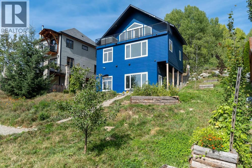 1007 Silvertip Road, Rossland