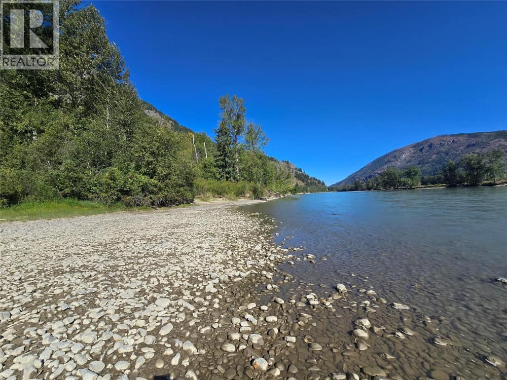 4504 YELLOWHEAD Highway S, Little Fort