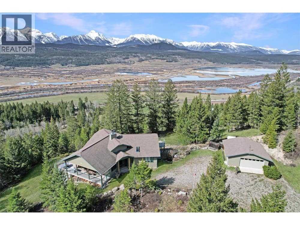 The Black Bear Ranch 2 beautiful homes on 166 acres.